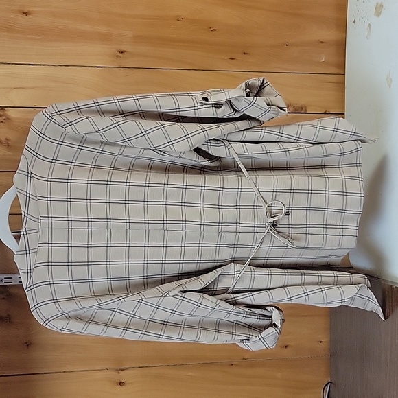 Women's Cardigan - Picture 2 of 6